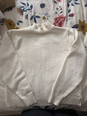 Classic Cream Mock-Neck Women's Sweater Uniqlo